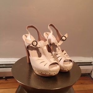Frye Platform Cream Leather Fran X Stitch 6.5